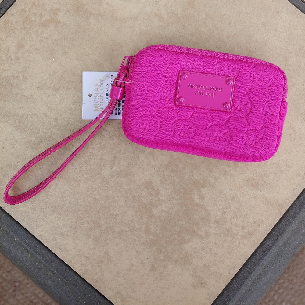 Michael Kors Wristlet
